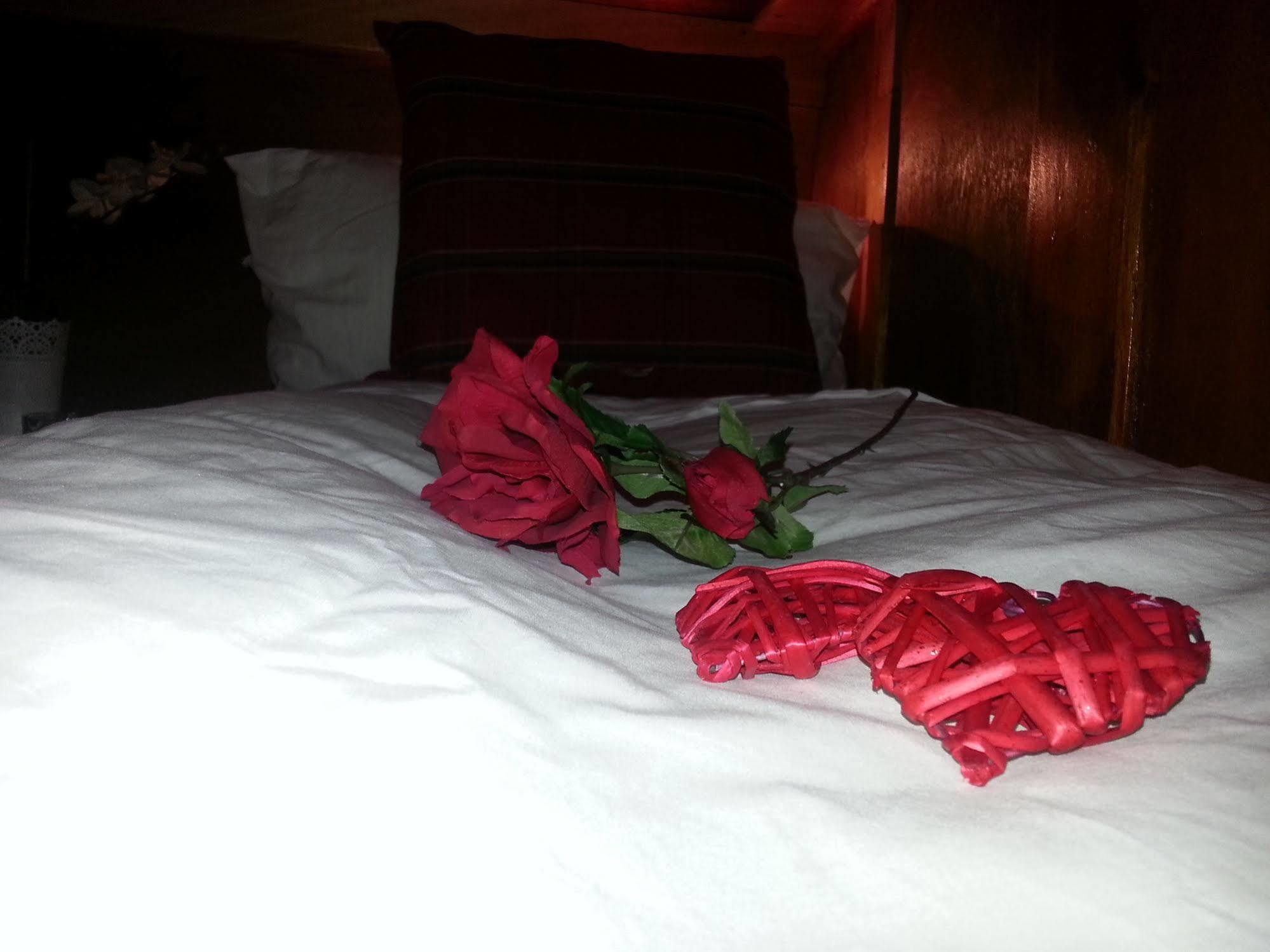 Venezia Boat & Breakfast Caicco Freedom Hotel en barco 2*