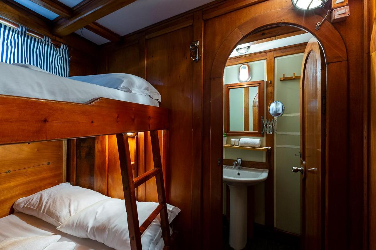Venezia Boat & Breakfast Caicco Freedom Hotel en barco 2*