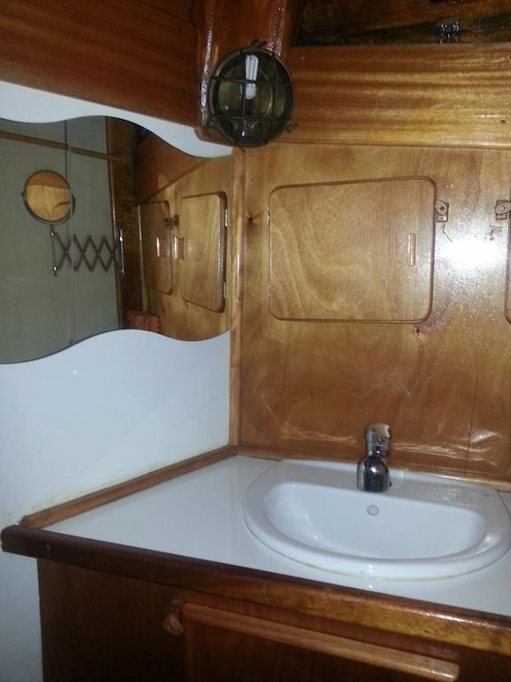 Hotel na wodzie Boat & Breakfast Caicco Freedom Wenecja