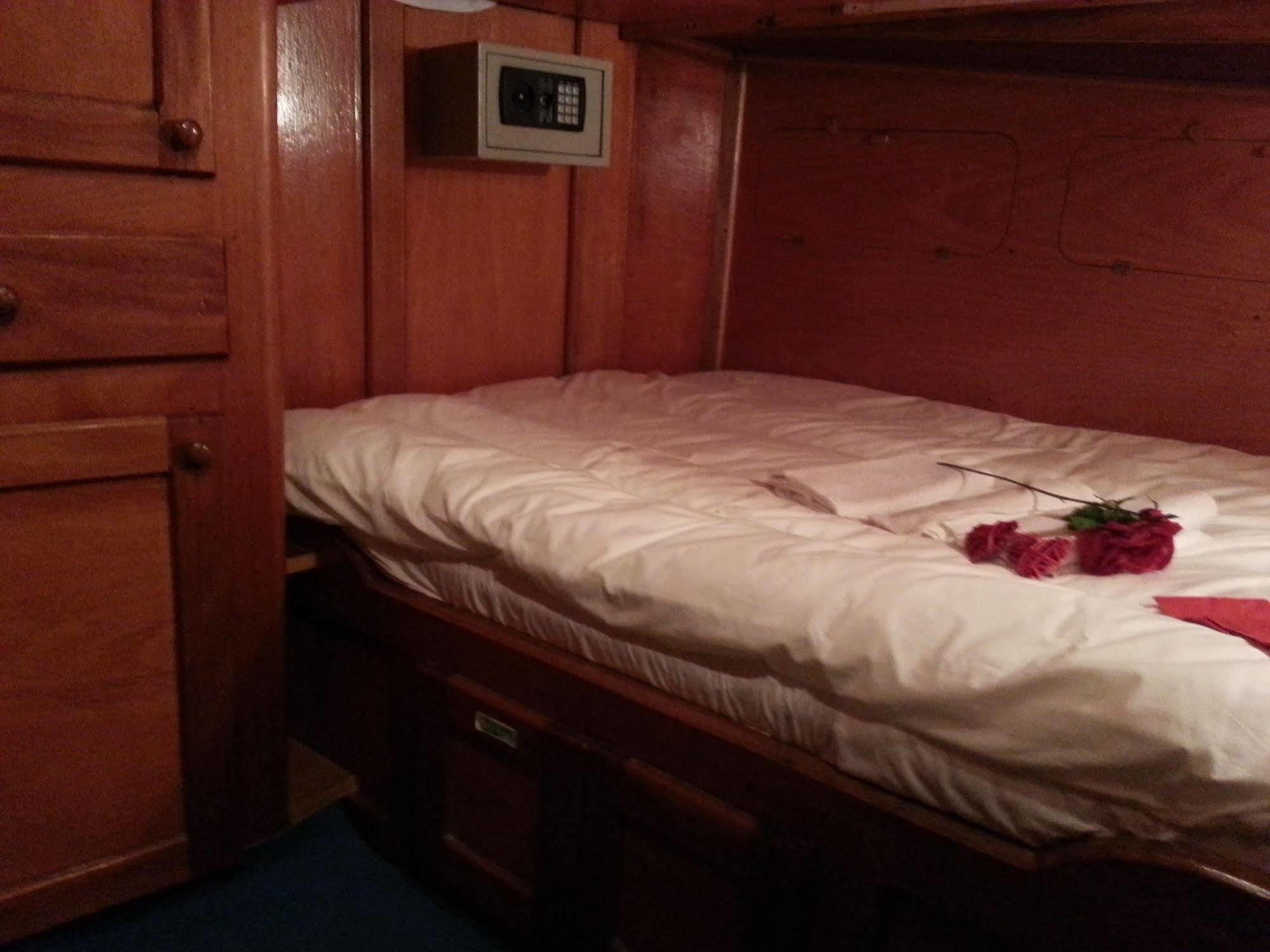 Boat & Breakfast Caicco Freedom Hotel na wodzie 2*