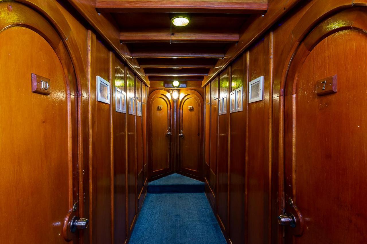 Hotel na wodzie Boat & Breakfast Caicco Freedom 2*